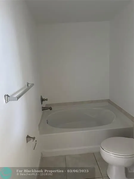 Radius #724 image #15