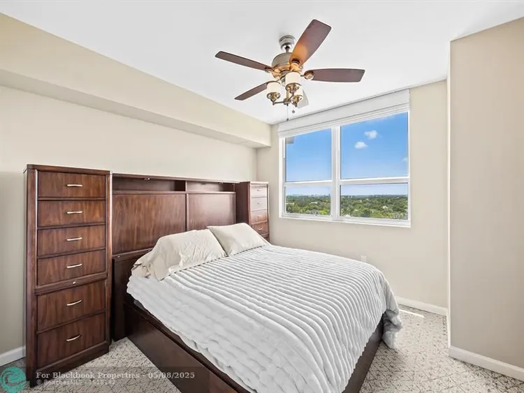 Symphony Towers #902-S image #17