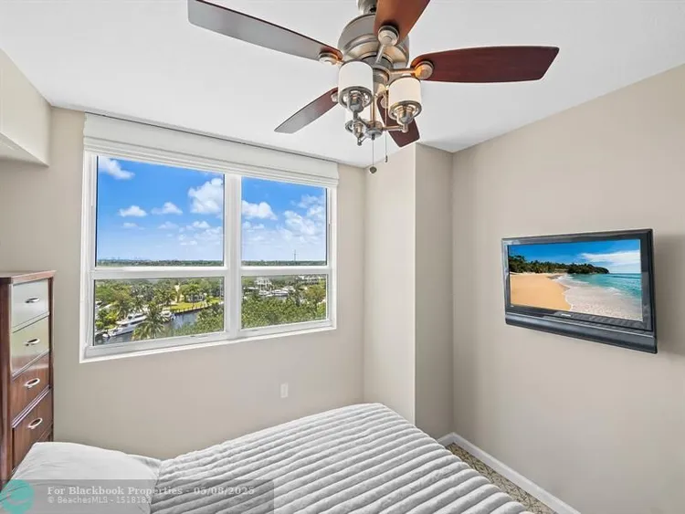 Symphony Towers #902-S image #18