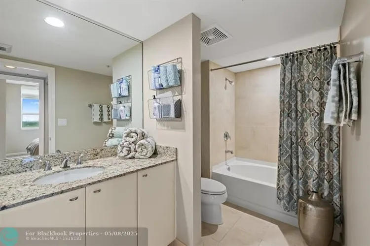 Symphony Towers #902-S image #19