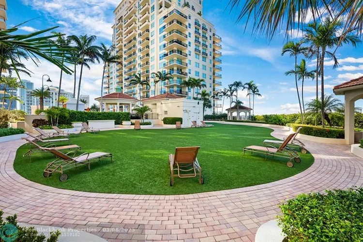 Symphony Towers #902-S image #31