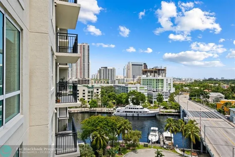 Symphony Towers #902-S image #8