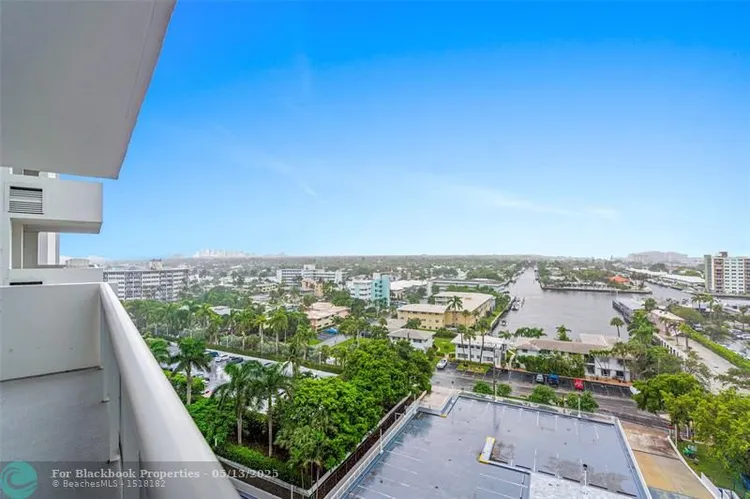 Vantage View #1209 image #19