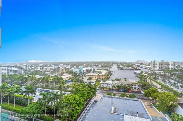 Vantage View #1209 image #20