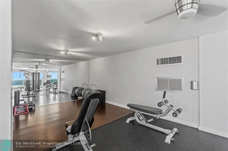 Vantage View #1209 image #35