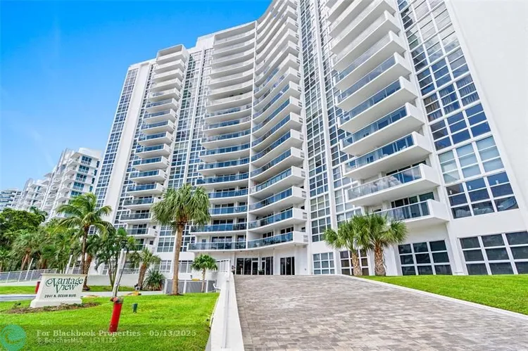 Vantage View #1209 image #43