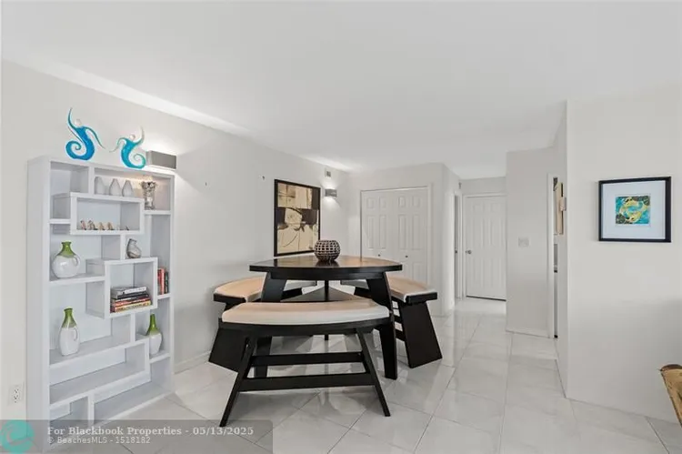 Vantage View #1209 image #52