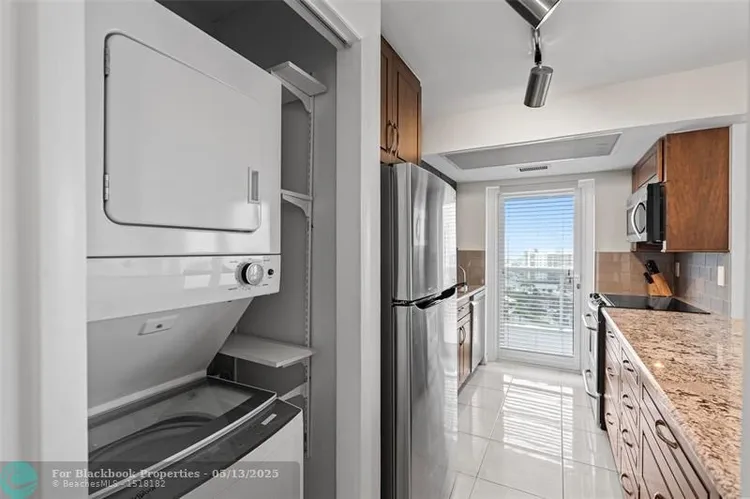 Vantage View #1209 image #54