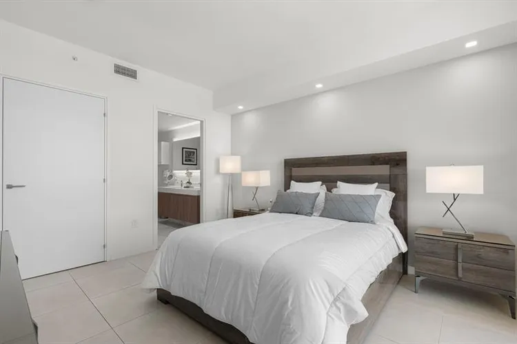 Tiffany House #507 image #7