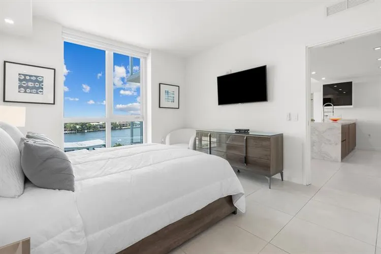 Tiffany House #507 image #9