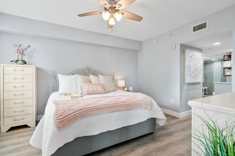 Symphony Towers #1804 image #13