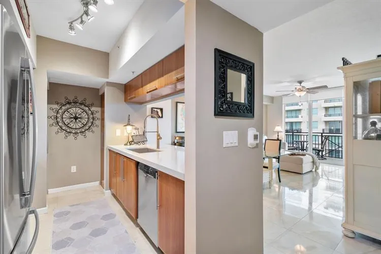 Symphony Towers #1804 image #19