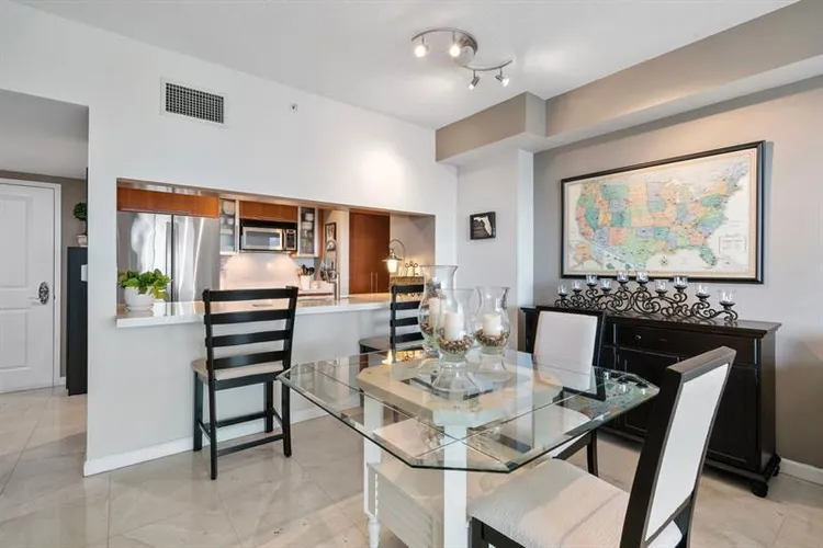 Symphony Towers #1804 image #25