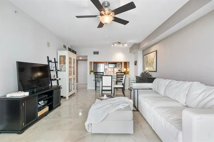 Symphony Towers #1804 image #28