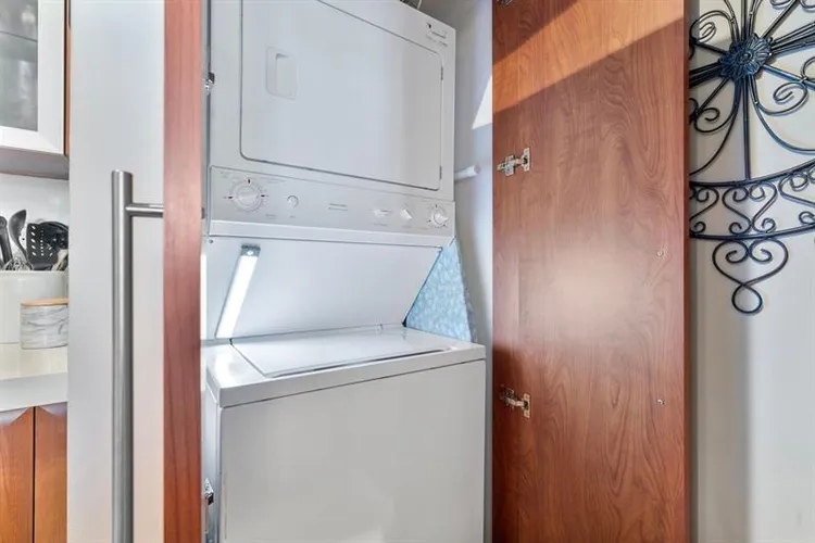 Symphony Towers #1804 image #29