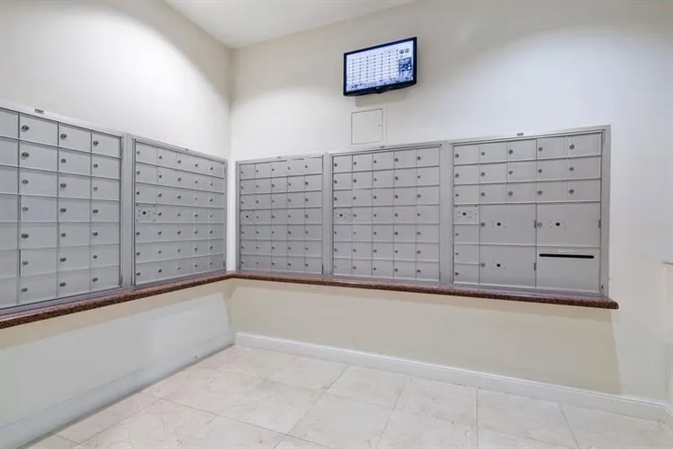 Symphony Towers #1804 image #33