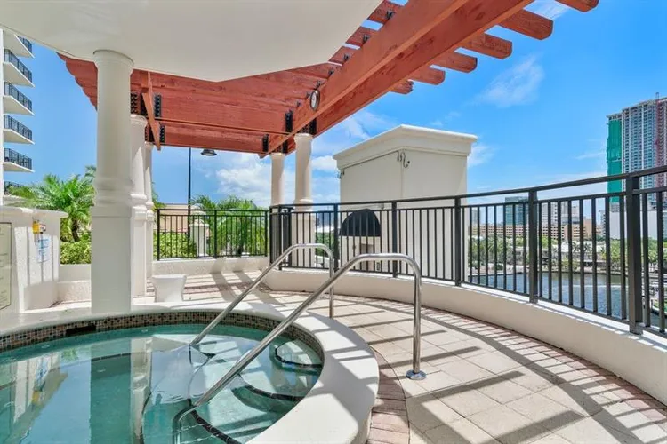 Symphony Towers #1804 image #51