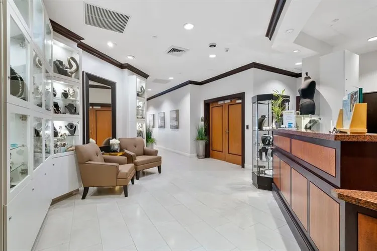 Symphony Towers #1804 image #53