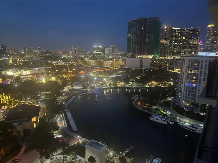 Symphony Towers #1804 image #66