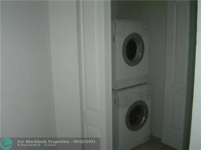 Radius #1017 image #9