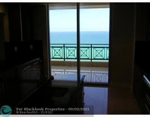 Villas of Positano #8E image #9