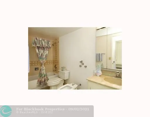 Olympus Towers and Marina #1520 image #8