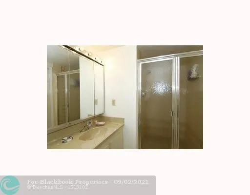 Olympus Towers and Marina #1520 image #9