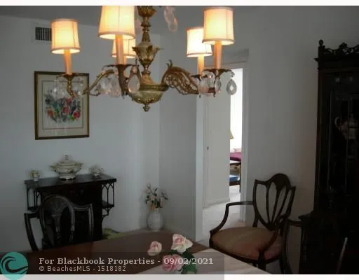 Trafalgar Towers #1606 image #6