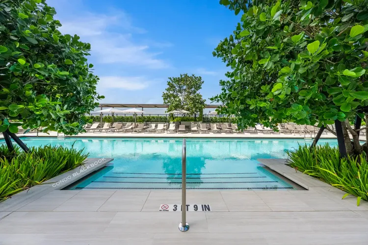 Casa Bella Residences by B&B Italia image #10