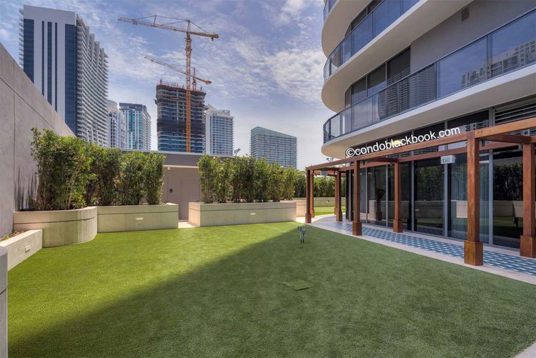 SLS Lux Brickell image #40