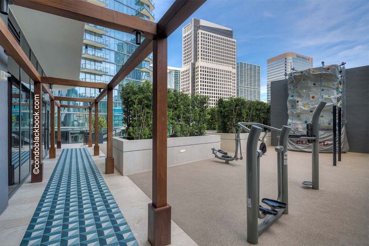 SLS Lux Brickell image #39