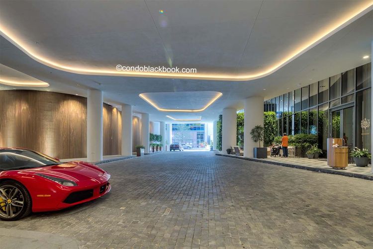 SLS Lux Brickell image #29