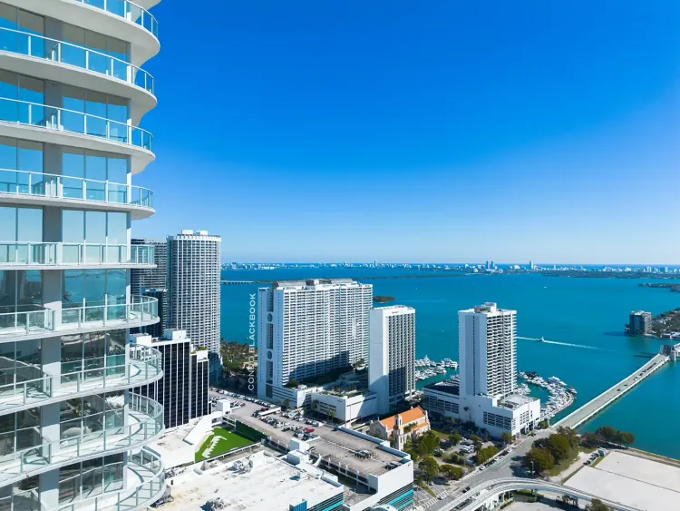 Casa Bella Residences by B&B Italia image #4