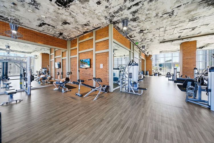 Hyde Beach House image #9