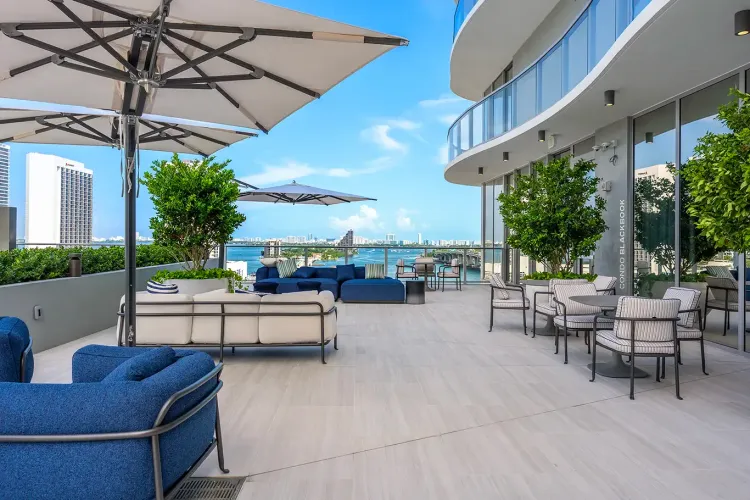 Casa Bella Residences by B&B Italia image #6