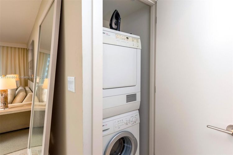 1 Hotel & Homes #906 image #12