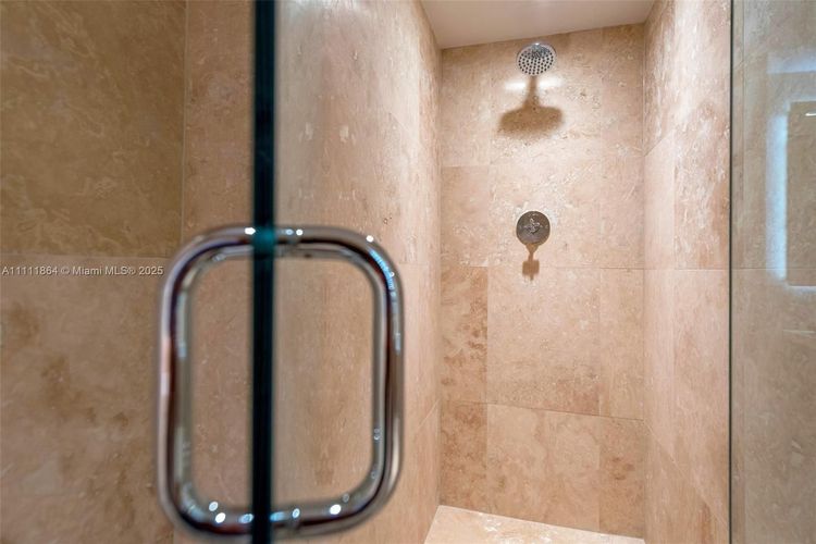 1 Hotel & Homes #906 image #8