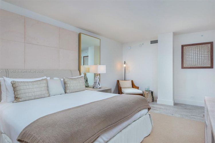 1 Hotel & Homes #1144 image #18
