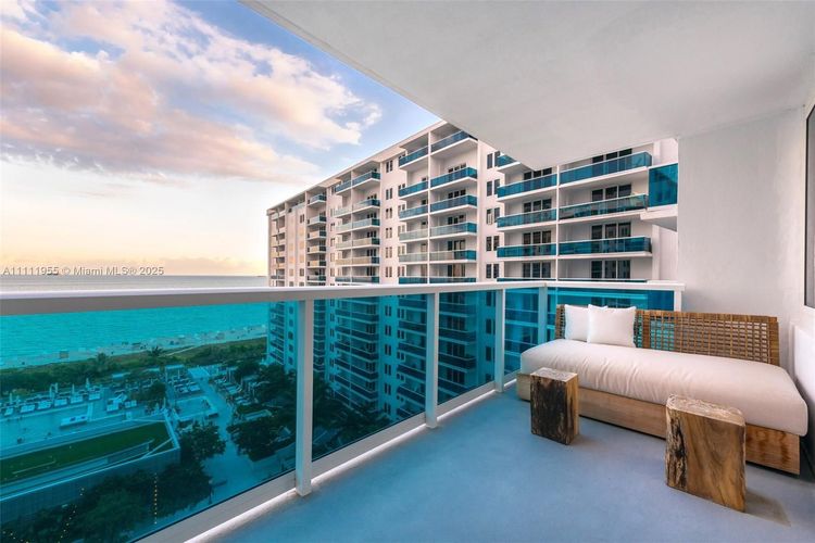 1 Hotel & Homes #1144 image #21