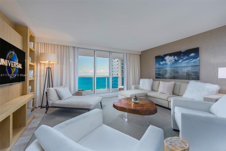 1 Hotel & Homes #1144 image #8