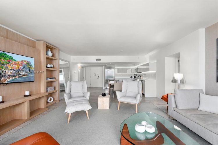 1 Hotel & Homes #1219 image #10