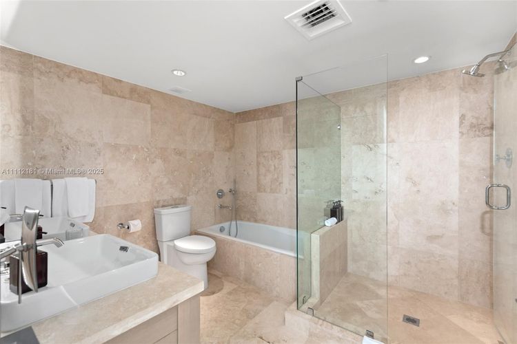 1 Hotel & Homes #1219 image #13