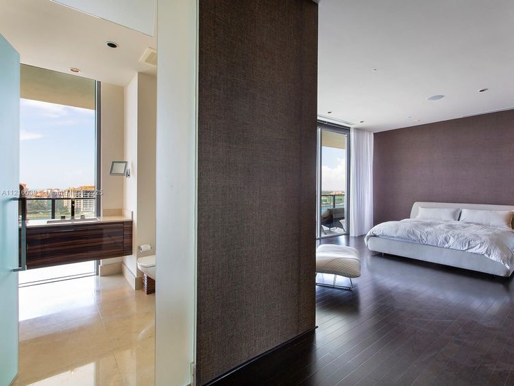 Apogee #1204 image #17