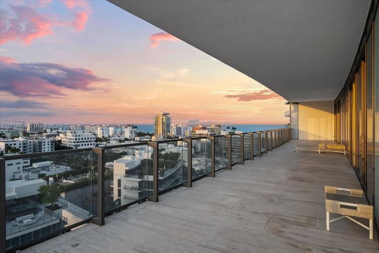 Apogee #1204 image #40