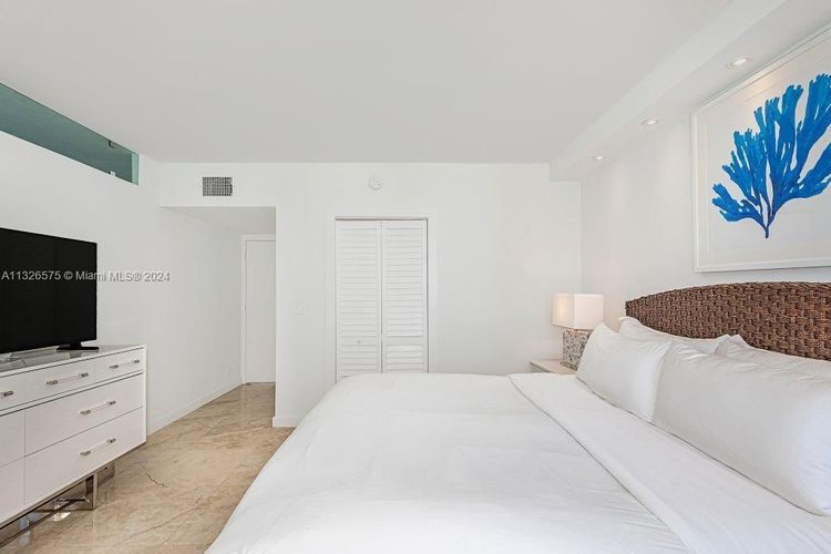 Roney Palace #1117 image #13
