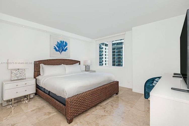 Roney Palace #1117 image #9