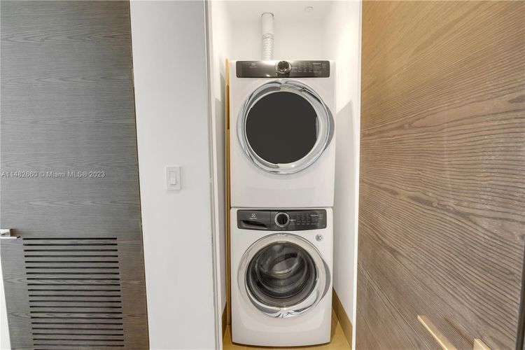 Echo Brickell #4403 image #30