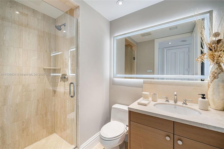 One Bal Harbour #1509 image #17