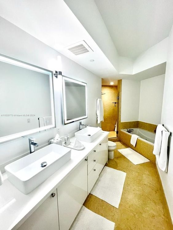 Turnberry Village #PH20 image #19