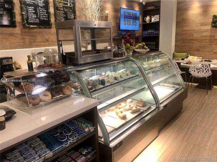 Harbour House #230 image #20